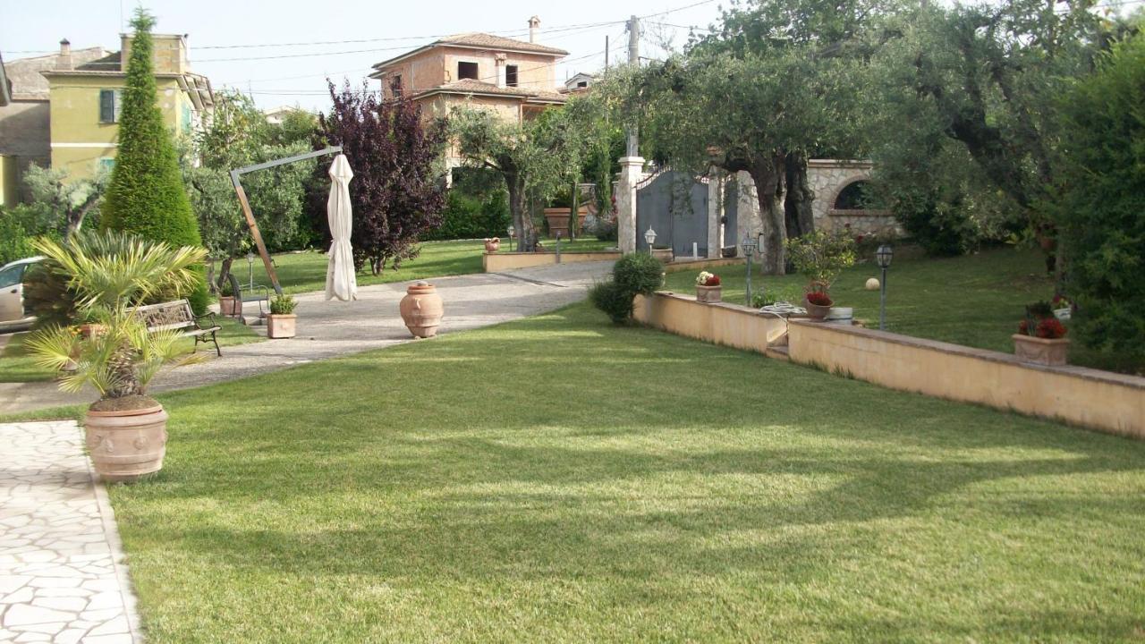 Il Giardino Degli Ulivi Bed & Breakfast Canneto  Exterior photo